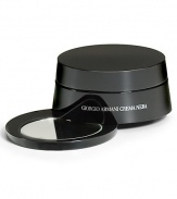 A complete anti-aging treatment for the eye with all the powers of Crema Nera. This unique formula is an association of Obsidian Mineral Complex with key anti-aging ingredients specific to the eye area. The innovative packaging of a compact with a mirror is perfect for daily touch-ups. 0.53 oz. 