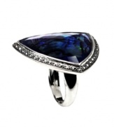 This eye-catching piece is a staple for summer. Judith Jack's statement ring features an abalone sheet surrounded by glittering marcasite accents. Crafted in sterling silver. Sizes 7 and 8.