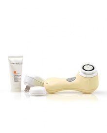 Developed by the lead inventor of the Sonicare® toothbrush, Clarisonic® Mia® is professional-caliber sonic skin care for cleansing wherever your lifestyle takes you. Mia cleanses so well that products absorb better, pores appear smaller, and skin feels softer and smoother. As little as one minute a day, for the best skin of your life.