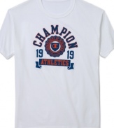 Keep your cool with classic casual style in this graphic t-shirt from Champion.