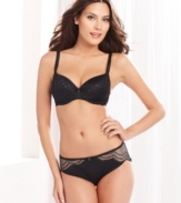 All the right support in all the right places. Wacoal's Spot On contour bra features seamless, full-covereage contour cups with a burnout pattern that covers the cups and wings. Style #853185