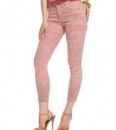 An allover paisley print and pink wash makes these Else Jeans skinny jeans a hot summer must-have!