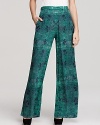 Gryphon Pants - Printed Pajama Style