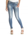 Take your denim look to the extreme. Intense fading brings major pop power to Levi's 535 denim leggings!