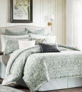 Both classic and casual, this Preston comforter set from Harbor House features a flourishing floral print in a soft, muted colorway for a beautiful look in any bedroom.