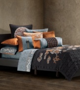 Bring this Japanese-inspired duvet cover to your bedroom, featuring a crackle pattern in a jacquard weave with a vivid copper tinge.