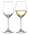 A bowl shaped to enhance the flavor of your favorite Sauvignon Blanc gives this pair of Riedel wine glasses an edge on taste in addition to style. An elegant classic, the Vinum collection achieves drinking perfection in machine-blown lead crystal.