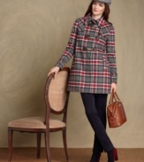 Go mad for plaid in Tommy Hilfiger's hooded swing coat! It adds a classic touch to any ensemble, from jeans to dresses.