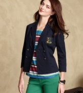 Channel collegiate chic in Tommy Hilfiger's fitted blazer, complete with an embroidered logo crest at the chest.