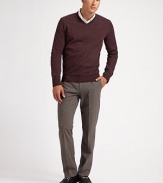 A new standard in menswear dressing, shaped from luxurious Scottish cashmere. V-neckRibbed detailCashmereDry cleanImported