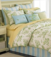 Fly the nest. Martha Stewart Collection brings nature-inspired beauty to your room with this Bluebird Garden comforter set, featuring blooming florals and a smattering of perched bluebirds in a cheery palette of yellow, green and blue. Complete the look with three decorative pillows for a classically charming look.