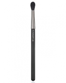 For controlled eye shadow application. This brush has soft fibers which taper to form a medium size dome shape. M.A.C professional brushes are hand-sculpted and assembled using the finest quality materials. They feature birch, linden and ramin wood handles, nickel-plated brass ferrules.