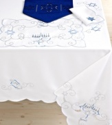 Dreidel you shall play. Keep spirits high for eight days and beyond with festive Hanukkah napkins featuring embroidered stars and delicate scalloped edges.