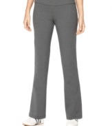 Get a slimming look with these full-length pull-on pants from Style&co. Sport! An interior tummy panel gives you a smooth silhouette, while the elastic waistband offers you total comfort.