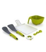 The essentials every kitchen needs. Stock up on versatile tools that take on every task in your space. From solid spoon to colander to magnetic measuring spoon, this dynamic set provides the assistance every professional chef needs.