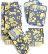 Come home to a kitchen full of personality and life. This set includes everything you need-cotton potholders, oven mitt, towels and dish cloths-to conquer the kitchen. The lively design brightens up your space and keeps style a part of every recipe.