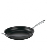 An unbeatable combo in the kitchen with an incredibly durable hard-anodized construction and a dishwasher-safe finish that lets you cook up, clean up and enjoy your meal! Nonstick for superior food release, this skillet introduces a healthier way of cooking and a convenience that transforms the way your kitchen works.