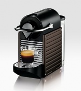 An elegant and compact single-cup machine that blends a super-compact silhouette with superb espresso-making abilities.