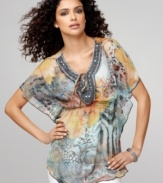 Plenty of luxe beading and ethereal chiffon fabric take Sienna Rose's tunic top to a higher plane of fashion!