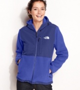 Made from recycled Polartec® fleece, the Denali hoodie melds high performance with eco-conscious style. Wear it alone or as a liner -- it zips in easily to other outerwear apparel from The North Face.