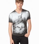 The energy of the crowd is captured on this Calvin Klein Jeans cool graphic tee.