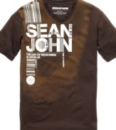 Make a name for yourself. With an explosive graphic, this Sean John tee does just that.