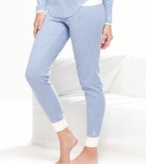 Cuddl Duds' thermal long leggings reinvent the classic extra-soft waffle knit fabric with modernized retro styling. A cozy cotton blend is brushed on both sides for maximum comfort and warmth.