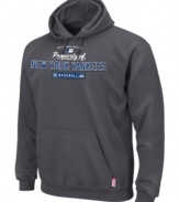 Start the wave! Get the excitement of baseball season rolling with this MLB New York Yankees hoodie from Majestic.