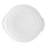 The Louvre dinnerware collection takes its design inspiration from architectural motifs that adorn the exterior of the Louvre museum. Casual or formal, this collection offers great practicality and adapts to every occasion. Oven and dishwasher safe, many of the bakeware pieces transition from oven to table.