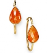 A touch of color livens any look. These stunning 10k gold hoop earrings feature pear-cut carnelian stones (5 ct. t.w.). Approximate drop: 1 inch.