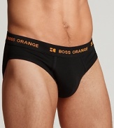 Two pack flex cotton midi briefs, comfort modern fit. Logo on elastic waist band.