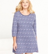 Relax in the pretty prints of Nautica's plus-size Carriage House sleep shirt. Featuring 3/4 length sleeves, this cozy style hits above the knee.