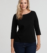 Keep everyday looks casual while still exuding ultra refinement in this Eileen Fisher tee.