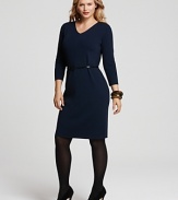 A flattering v neckline and sleek, belted silhouette lend go-to status to this Jones New York Collection dress, rendered in a lightweight knit for season-to-season versatility.