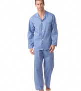 A great combination for at-home wear, this lightweight Club Room pajama set is a smart choice for any guy.