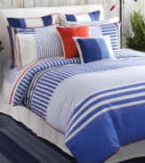 Bring the serene appeal of the sea to your room with this decorative pillow from Tommy Hilfiger, featuring tonal blue accents for a chic addition to the Mariner's Cove bedding collection.