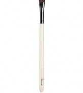 Ultra-flat, precisely angled brush delivers a clean line around the lashes. Made of non-animal taklon. Made in USA.