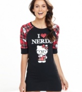 Snuggle up in this comfortable and fun Hello Kitty Nerds sleepshirt. A cute, nerdy Hello Kitty screen print adorns the front and is printed on the patterned sleeves.