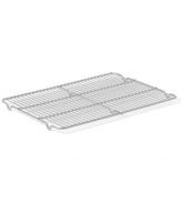 Keep your cool with this heavy-gauge steel rack. Perfect for cookies, cakes and other baked goods, this durable essential makes the last step of baking a breeze with two interlocking layers of superior nonstick that know when to let go and let you eat. A gridded design delivers incredible airflow to your treats and speeds up the waiting process. Lifetime warranty.