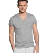 Need summer style? Pair this v-neck t-shirt with a pair of khakis, jeans or shorts for any warm-weather look.