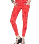 A summer must-have, a bold print and hot hue makes these Joe's Jeans skinny perfect for standout style!