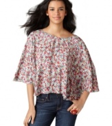 An open back spices up this oh-so spring-like BCBGeneration floral-printed top -- perfect over the season's denim!