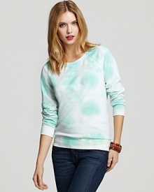 This CHASER sweatshirt flaunts a splashy tie-dye print for trend-perfect style.