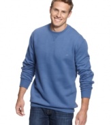 For those days when you're on the go, stay sporty and comfortable in this fleece shirt from Izod.