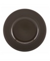 Elegance comes easy with these Fair Harbor dinner plates from kate spade new york. Durable stoneware in a warm mocha hue is half glazed, half matte and totally timeless.