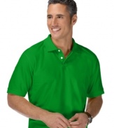 Nothing adds the perfect amount of refined style to a casual look like this classic Club Room polo.