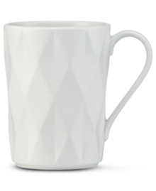 A cut above. The Castle Peak mug presents an ultra-modern take on kate spade new york's signature bow motif featuring bold faceted accents in cream-colored stoneware.