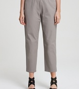 Keep your silhouette clean in these gracefully moveable Eileen Fisher trousers. Rendered in stretch cotton twill, this look is as comfortable as it is chic.