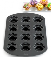 Bring on spring! Parties & get-togethers come into bloom with these spring-inspired treats. Crafted from steel, this durable, nonstick pan features extra-wide crowns to create 12 butterfly-, tulip- and blossom-shaped treats. Have fun decorating & even more fun sharing! 10-year warranty.