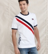 Join the crew of classic preppy style makers with this t-shirt from Tommy Hilfiger.